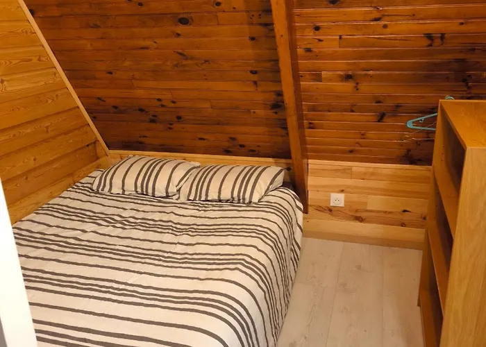 Petit Chalet Avec Terrasse